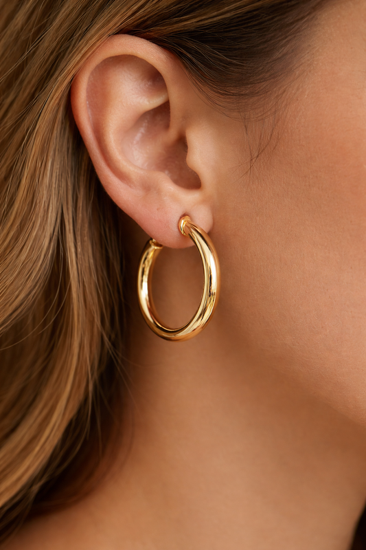 Créoles Classiques — L’Éclat Solaire de l’Or 18 Carats