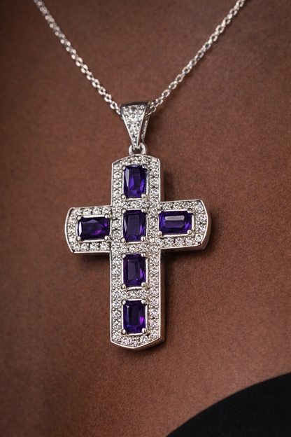 Pendentif Croix Divine — Améthystes Royales & Diamants (sans chaîne)