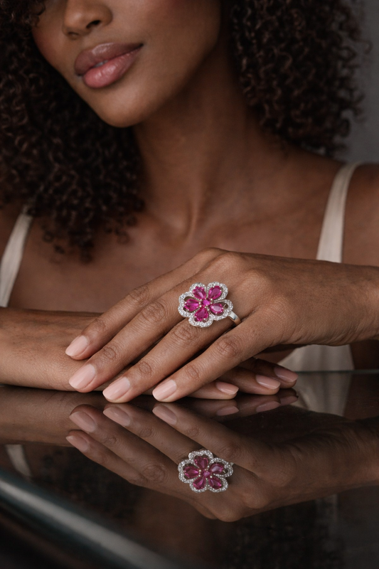 Bague Saphir Rose Impérial — Pièce Unique en Or Blanc 18 Carats