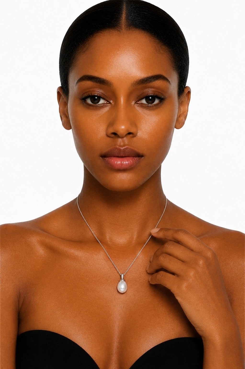 Alba Necklace, Dawn of the Pearl