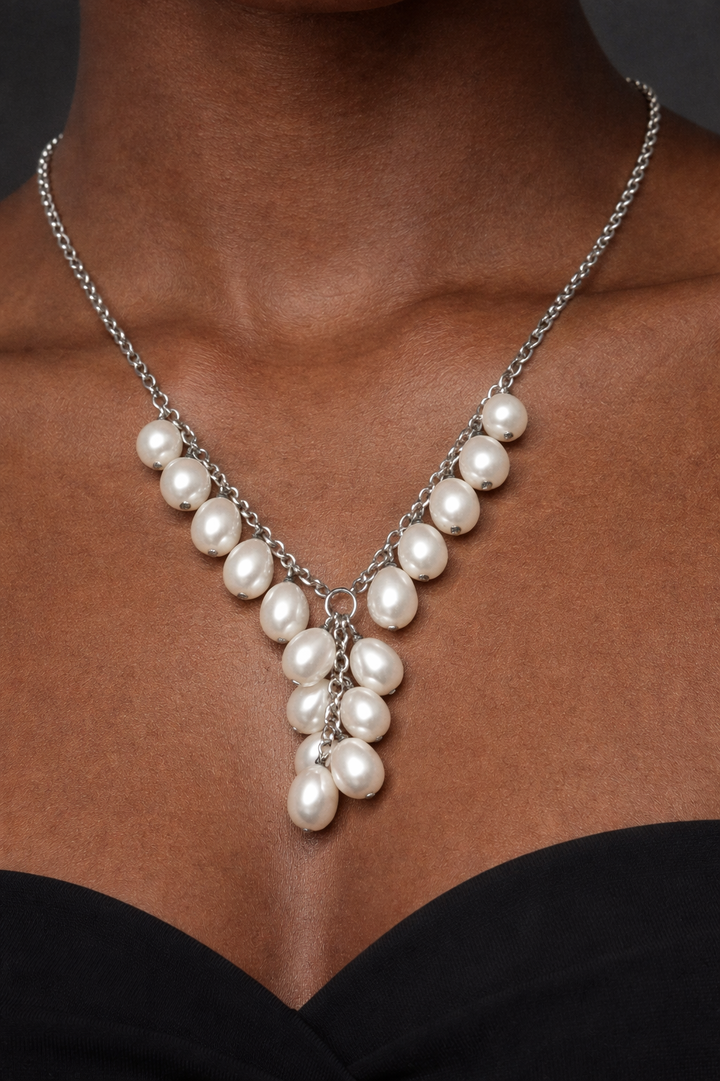 Collar de perlas en cascada: plata rodiada y perlas cultivadas